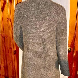 Women long gray sweater